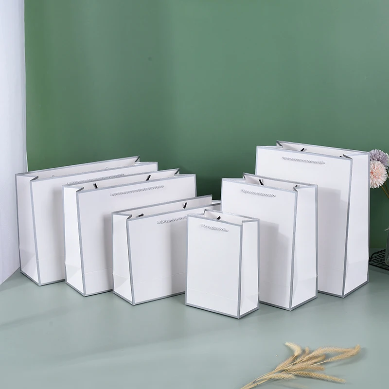 10 قطعة شعار مخصص هدية كيس تغليف من الورق كرافت التعبئة والتغليف التخصيص الأعمال التسوق الملابس حزمة أكياس الزفاف