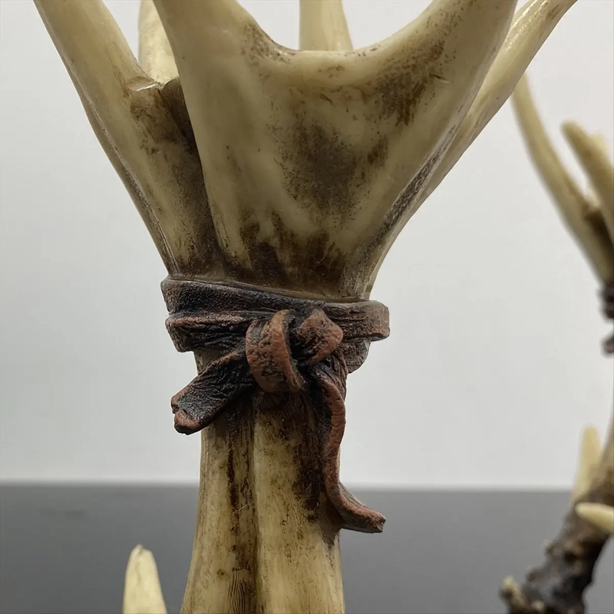 AA14 Vintage Candlesticks Resin Animal Candle Holder Antlers Deer Statue Home Decor Living Room Fireplace ChristmasDecoration