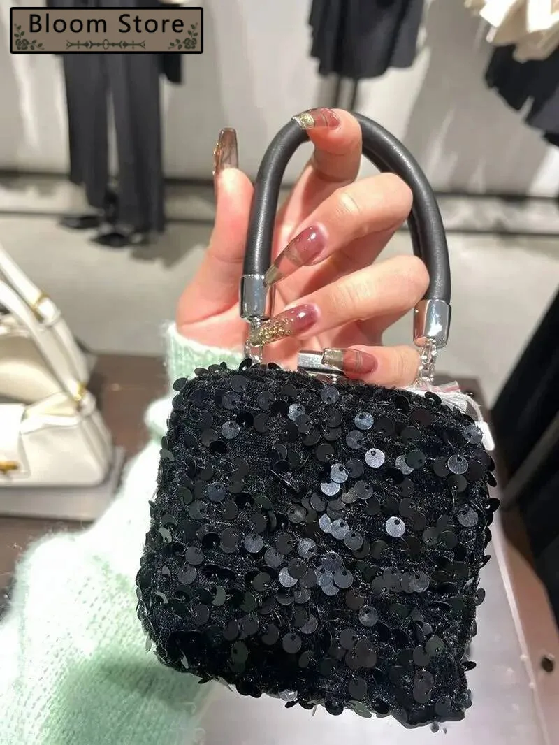 

Bloom Beading Black Mini Y2k Women Vintage Handle Chic Messenger Hand Wallet Female Retro Square Bag Purse Aesthetic