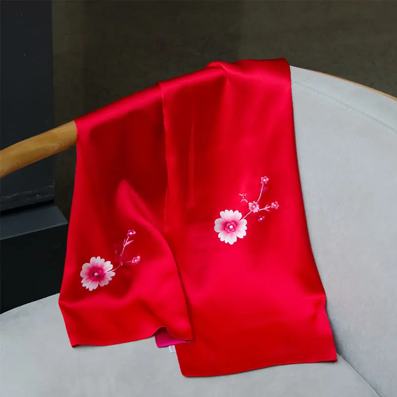 Xiuzhuang sells Suzhou embroidery scarves, spring and autumn women's scarves, shawls, handmade silk, mulberry silk embroidery, a