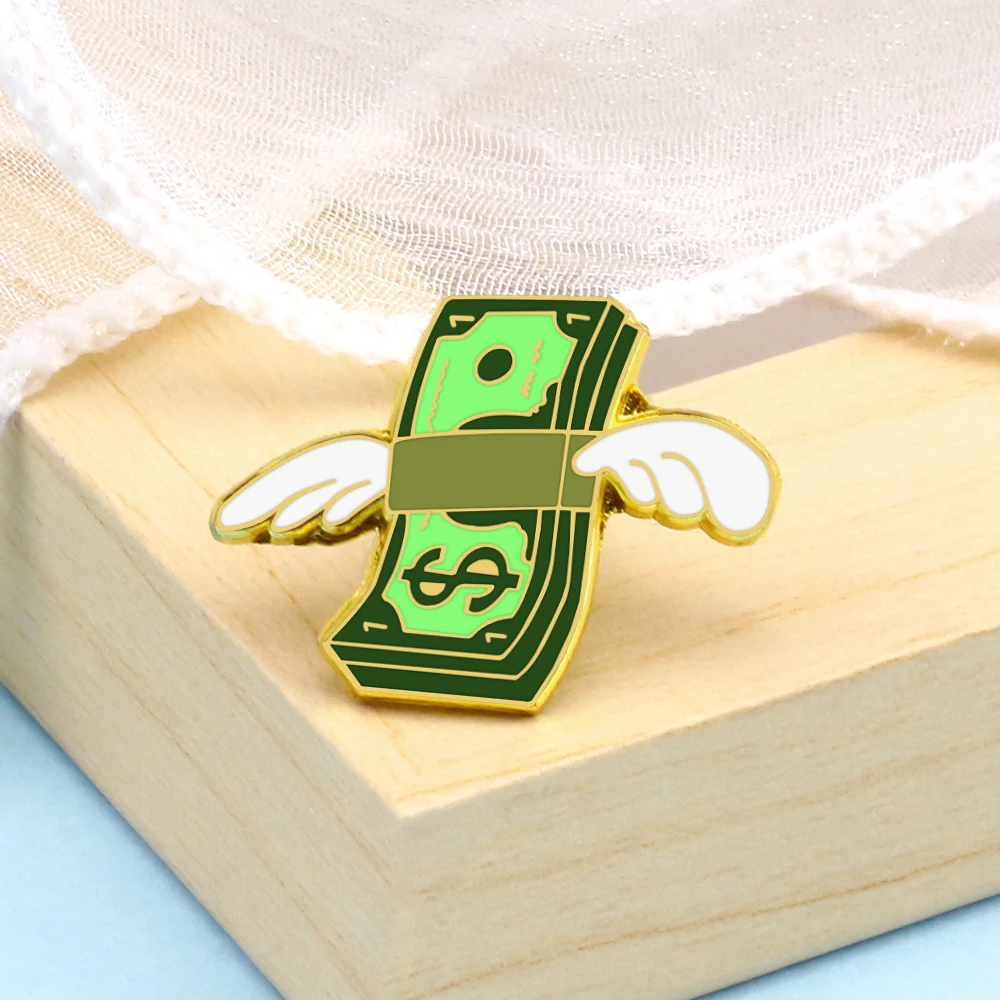 Unique Flying Wings Money Brooch Creative A dozen dollars Lapel Pins Bag Denim Enamel Badge for Friends Gift Jewelry Accessories