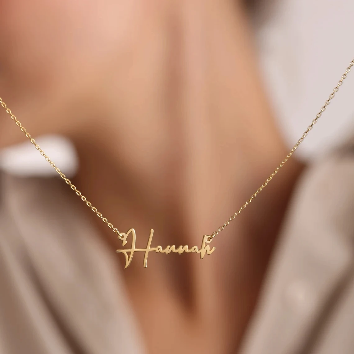 Collar con Nombre de estilo curvo personalizado para mujer y niña, joyería de acero inoxidable, colgante de placa de identificación personalizada, Color dorado