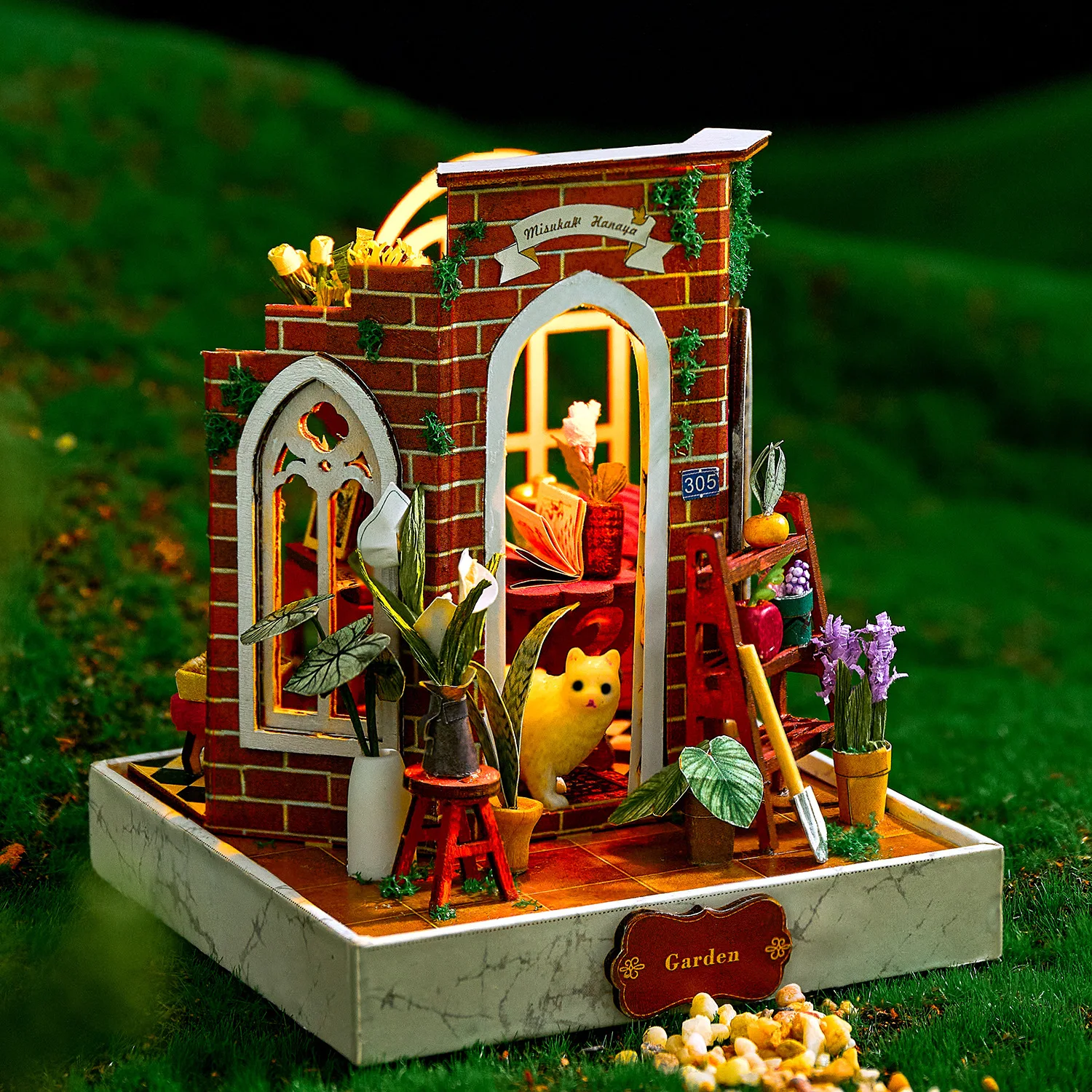 

Vintage Style Lighted Corner Flower House, DIY Miniature Handmade Dollhouse, Assembled Model Perfect for Birthday Gift 2025