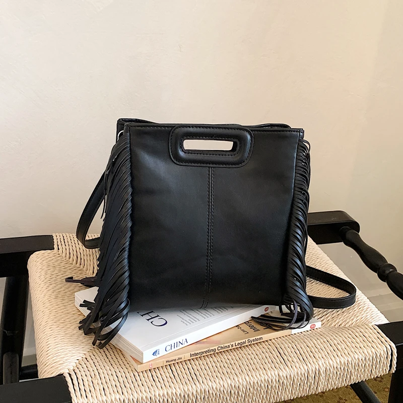 

Black Female Handbag Fashion Day Clutch Versatile Pu Leather Crossbody Messenger Bag For Women Chic Tassel Shoulder Bag Brand