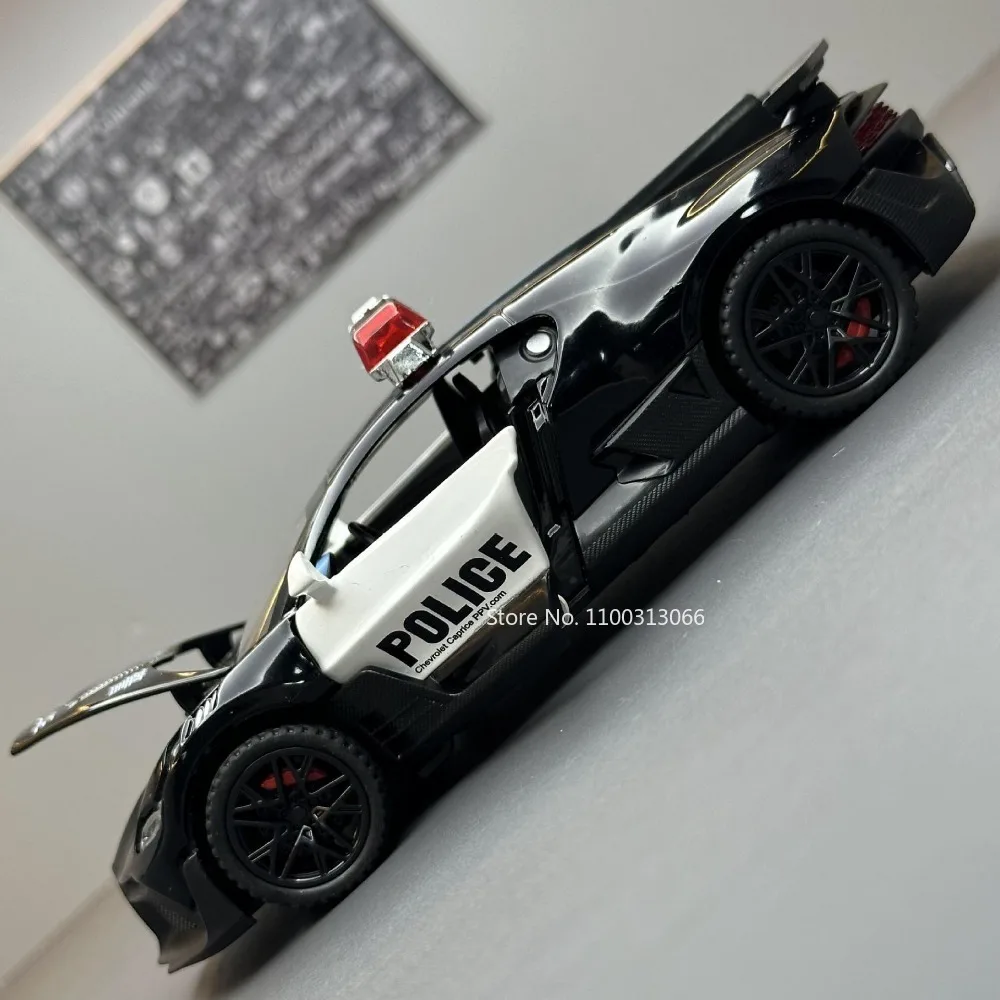 1/32 Bugatti Police Car Alloy Car Toy Metal Diecasts Model Supercar Vehicle with Light and Sound Super Sport Car for Child Gifts