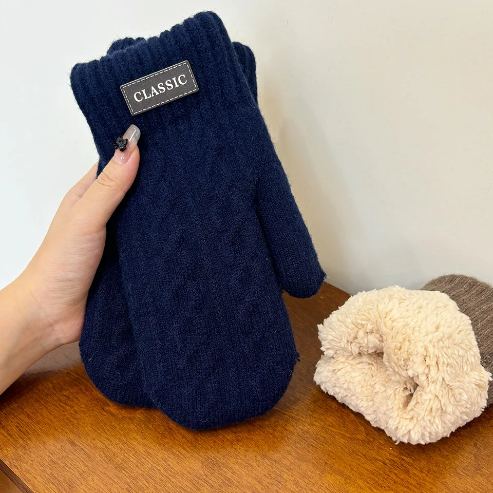 Mens Windproof ถุงมือความร้อนถักธุรกิจ Coldproof Double Layer หนาขนแกะเรียงราย Professional Touchscreen Compatible