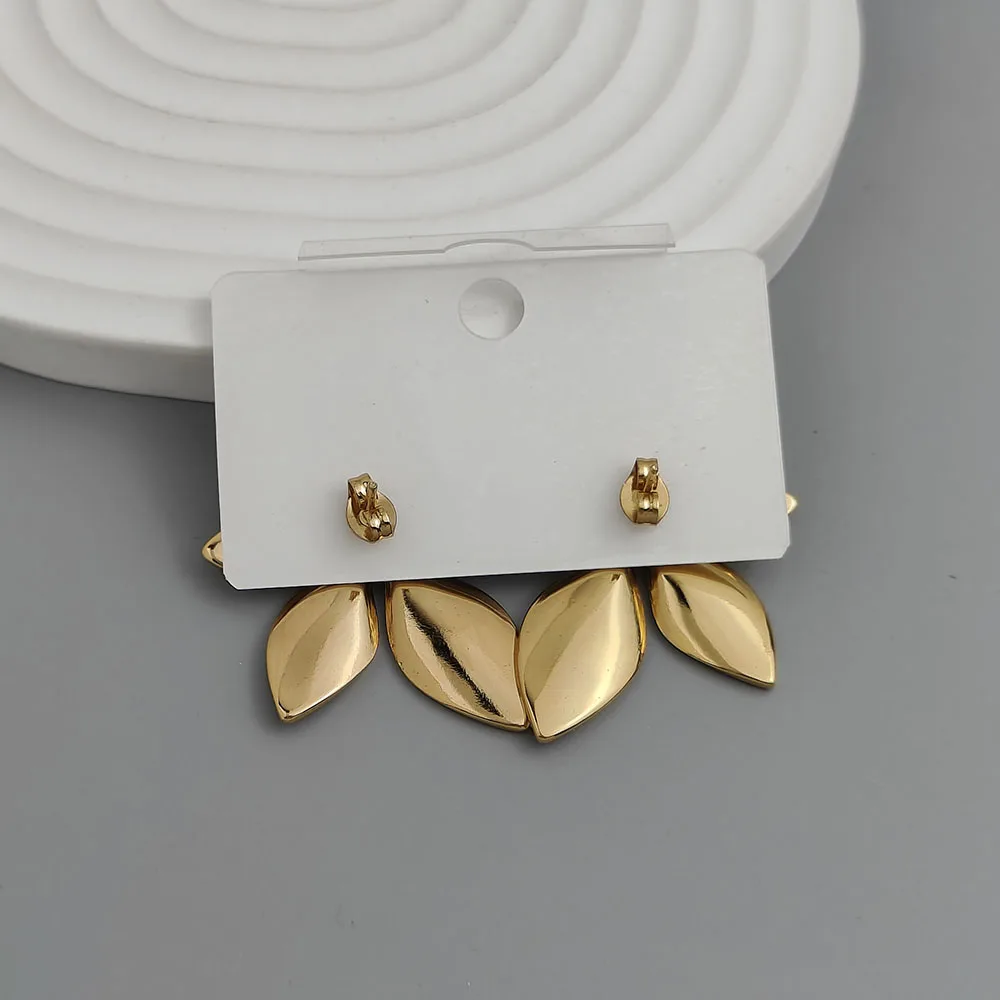 Creative heavy metal pentagonal star leaves stainless steel earrings, waterproof and rusty-free women's earrings, party jewelry