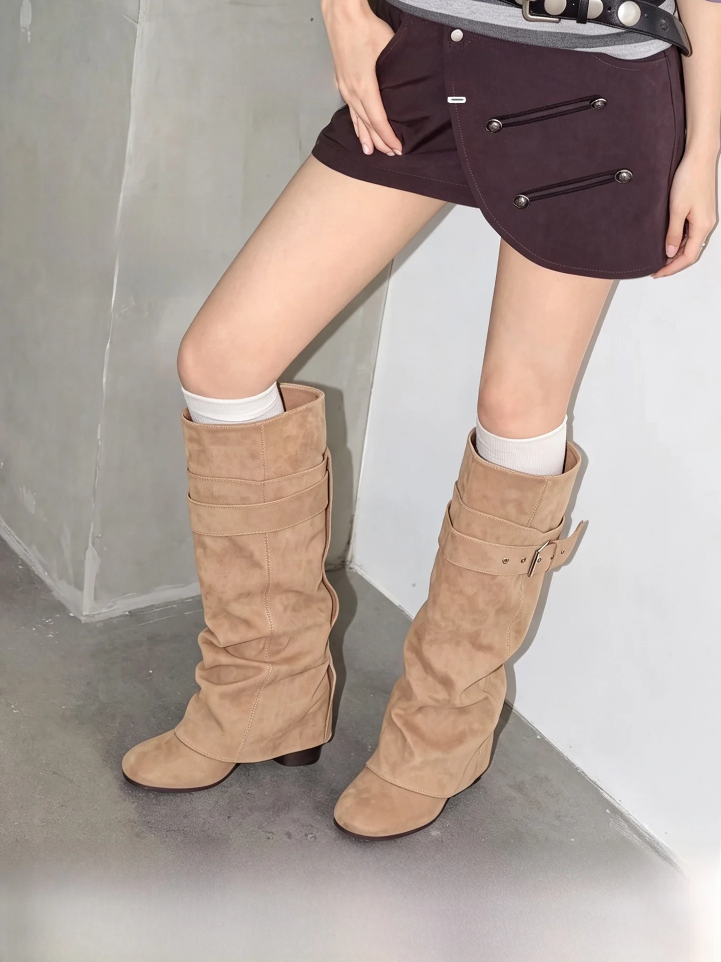 botas-largas-de-tacon-alto-para-mujer-9cm-de-altura-estilo-caballero-de-cuero-con-punta-redonda-tacon-grueso-a-la-moda