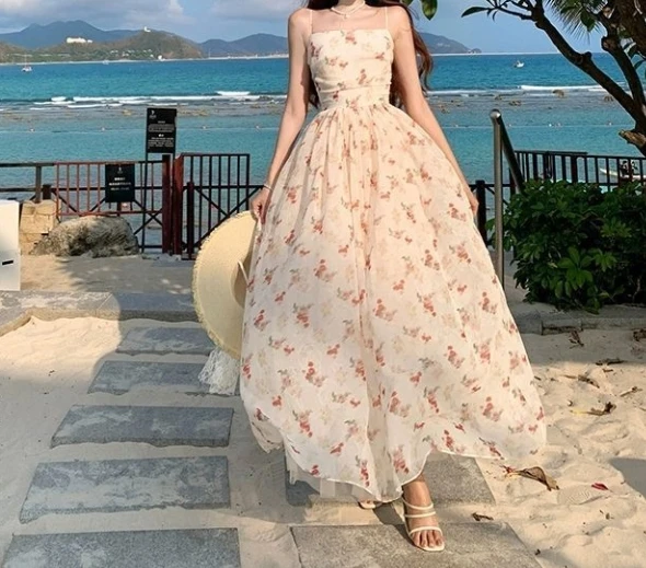 

2025 spring French countryside sweet jacquard suspender floral dress, women's waist cinched A-line vacation fairy dress