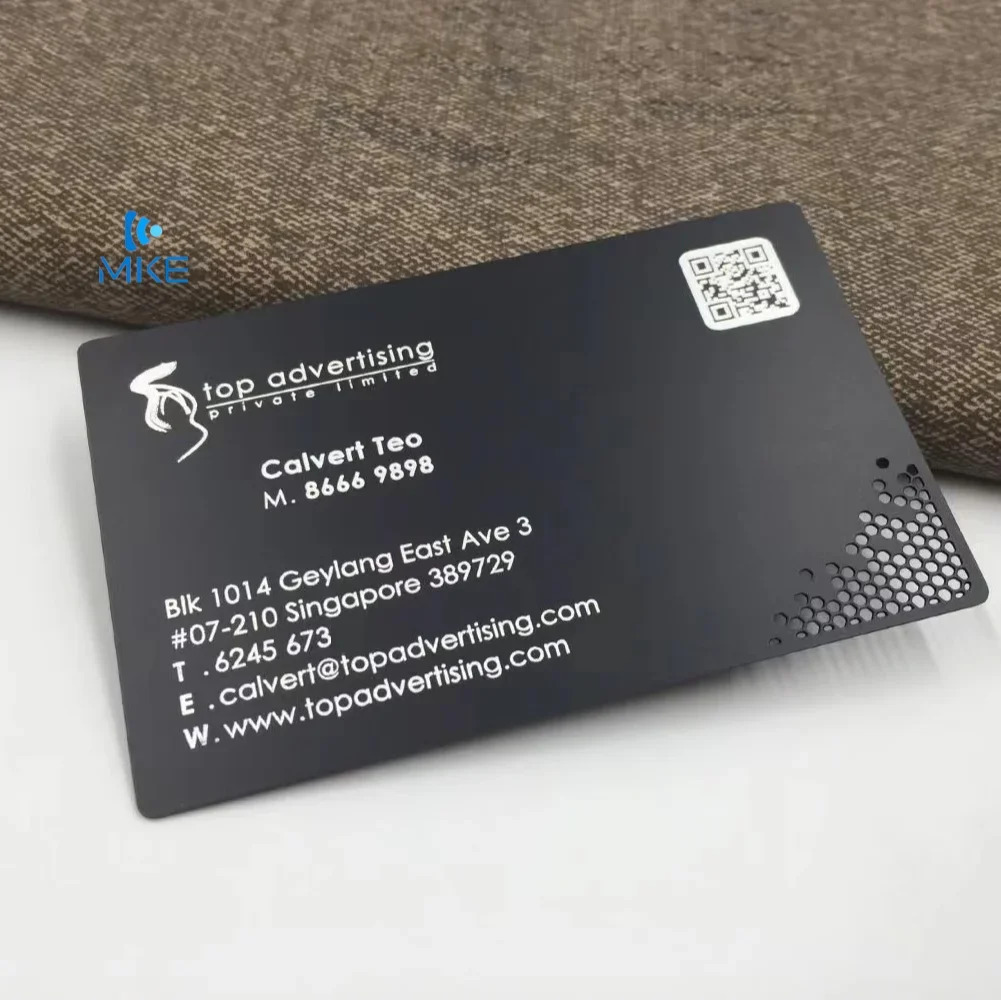 

Изготовленные на заказ металлические визитные карточки Черные матовые черные матовые и белые металлические визитные карточки