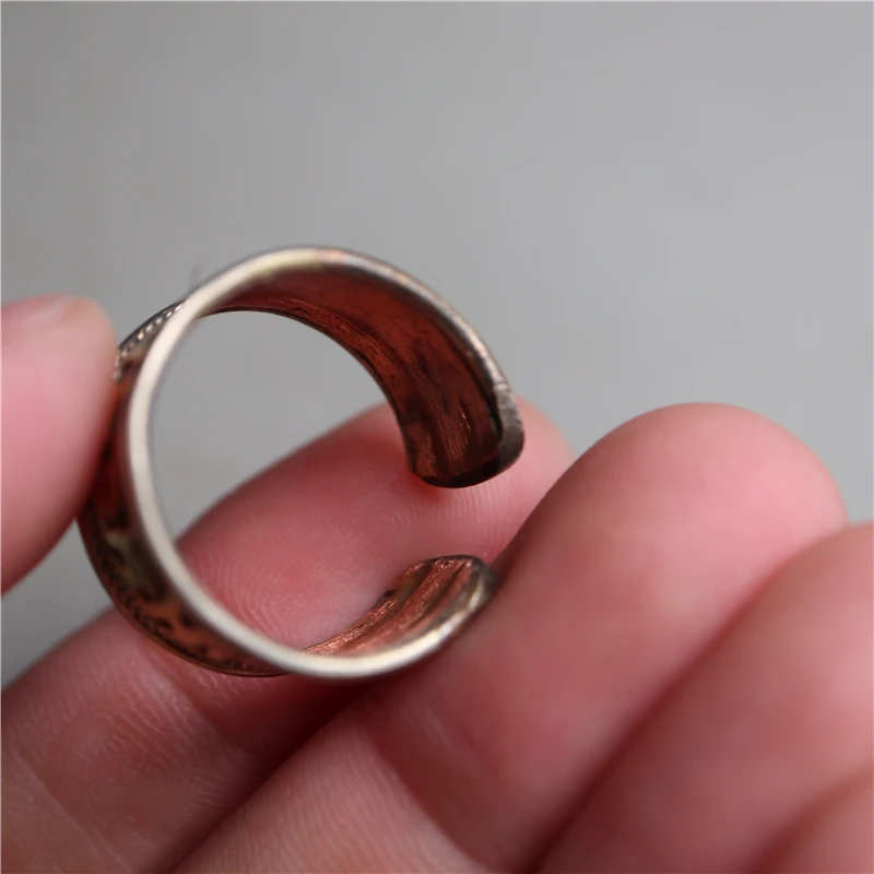 5Pcs / Set Vintage Red Brass Mantras Ring Om Mani Padme Hum Buddhism Tibetan Open Rings Adjustable Size