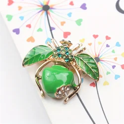 Cute Insect Fruit Fly Brooch Unisex Personality Pin Rhinestone Drop Oil Corsage Accessory