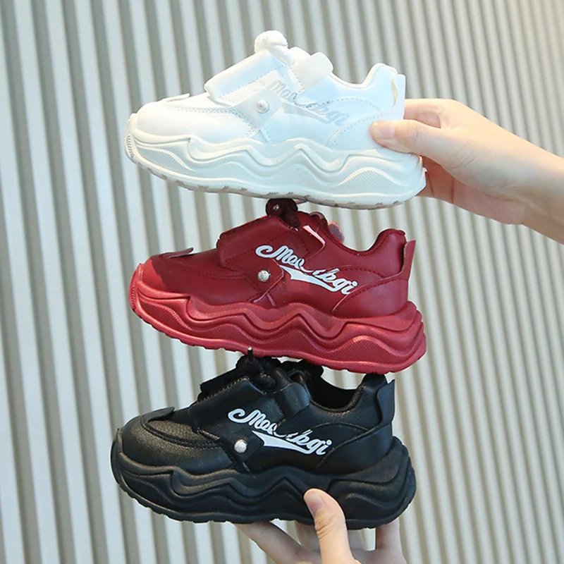 

Детская повседневная обувь для девочек, модные классические спортивные кроссовки с надписью для мальчиков, дышащие кроссовки из искусственной кожи + резины, противоскользящие, мягкие