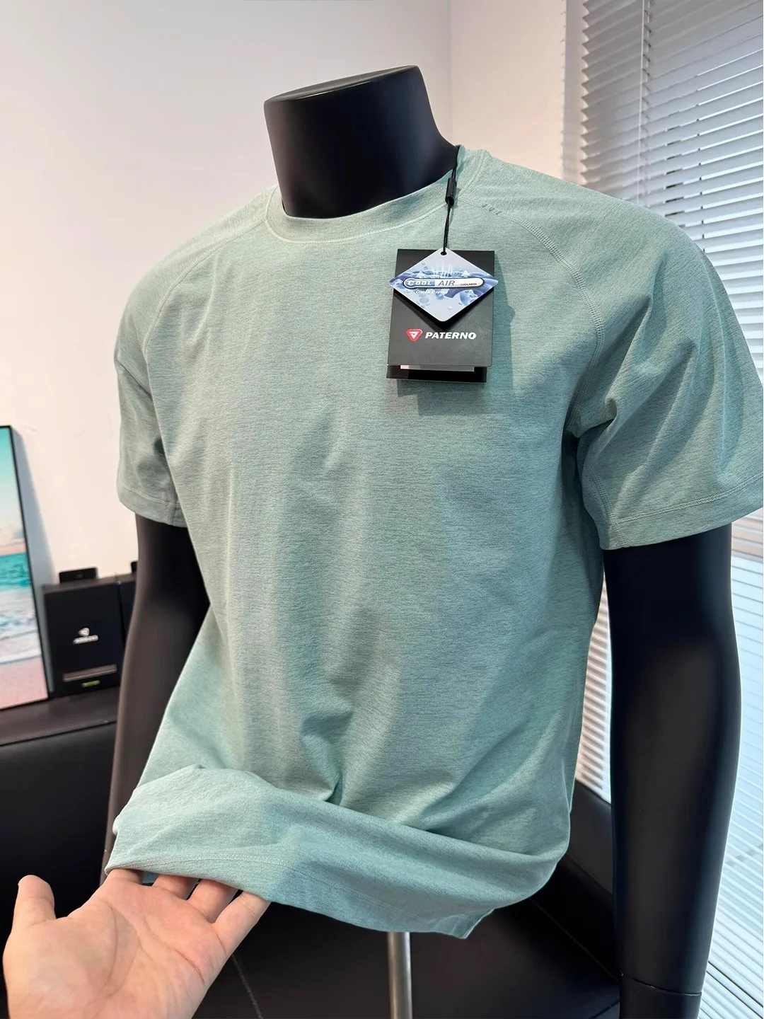 

Мужская футболка из ледяного шелка, быстросохнущая, летняя, тонкая, прохладная, в американском стиле, базовая, однотонная, свободного кроя