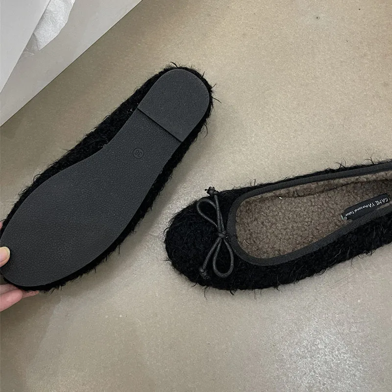 الشتاء الخريف أفخم الأزياء فراشة عقدة السيدات الشقق الأحذية الإناث الأحذية الدافئة الانزلاق على النساء الباليه الشقق مع أحذية الفراء