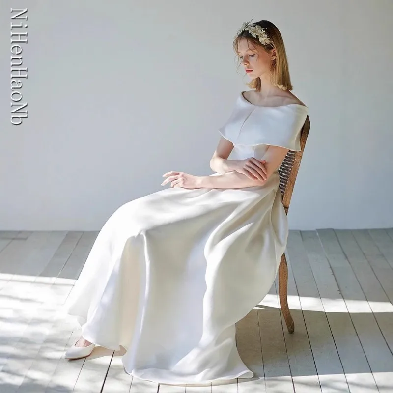 فستان زفاف كلاسيكي من الساتان للنساء العروس 2025 ريترو أسود أبيض فيستدوس دي نوفيا