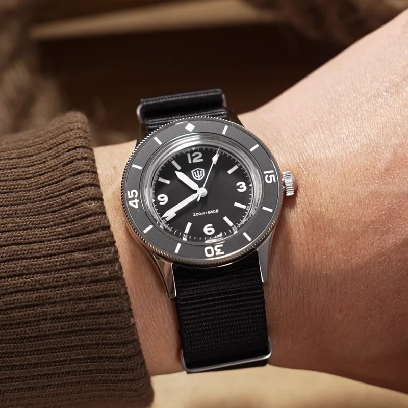 Watchdives WD50Q 38Mm 200M Div - Vintage Collectible Watches 评论和价格