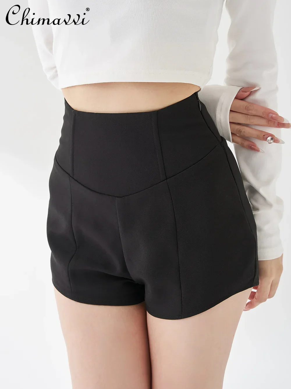 

Японские сексуальные шорты А-силуэта с высокой талией - Новинка лета 2026: модные, облегающие, элегантные, универсальные повседневные шорты для женщин