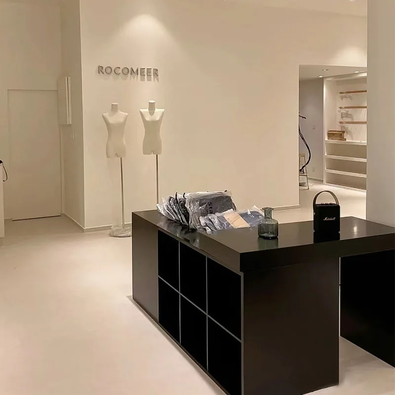 

Clothing store Nakashimadai jewelry display table women's clothing shoes and bags black middle water table display cabinet props