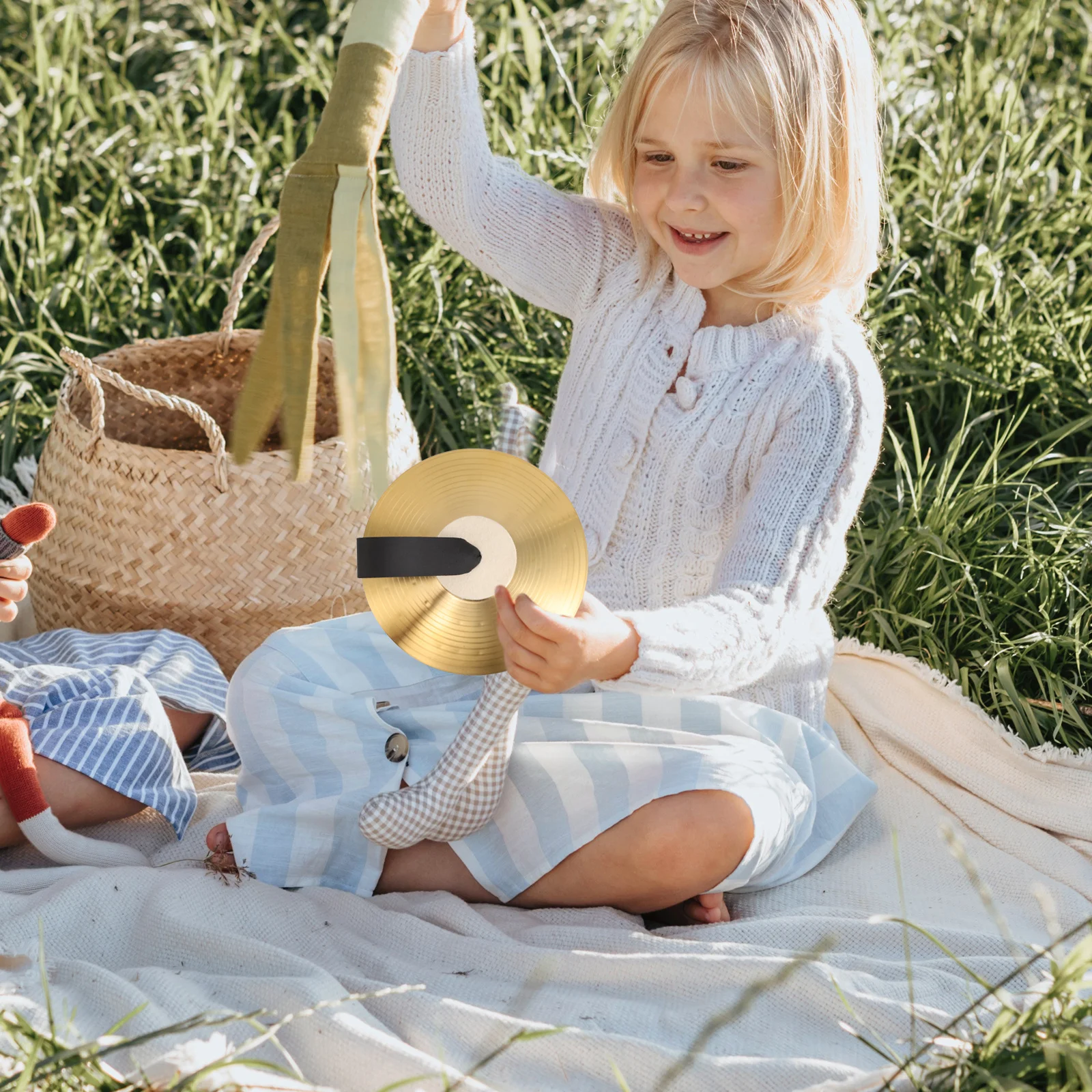 Mini piatti a mano per bambini, metallo lucido, suono chiaro e luminoso, strumento musicale portatile leggero per spettacoli di danza