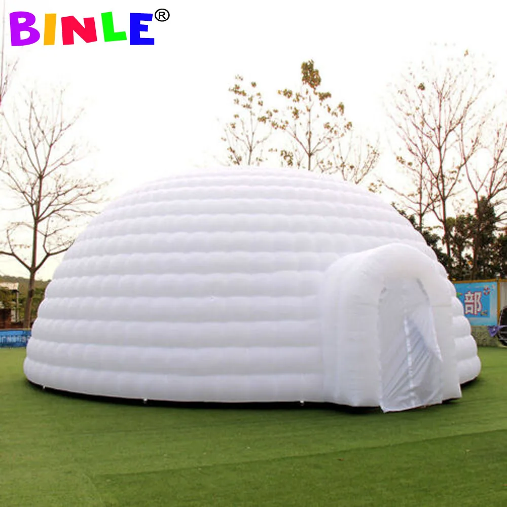 10m 80 persone che colpiscono la tenda gonfiabile all'aperto della cupola di Oxford con le strisce principali discoteca Igloo Party Wedding House Air Marquee per l'evento