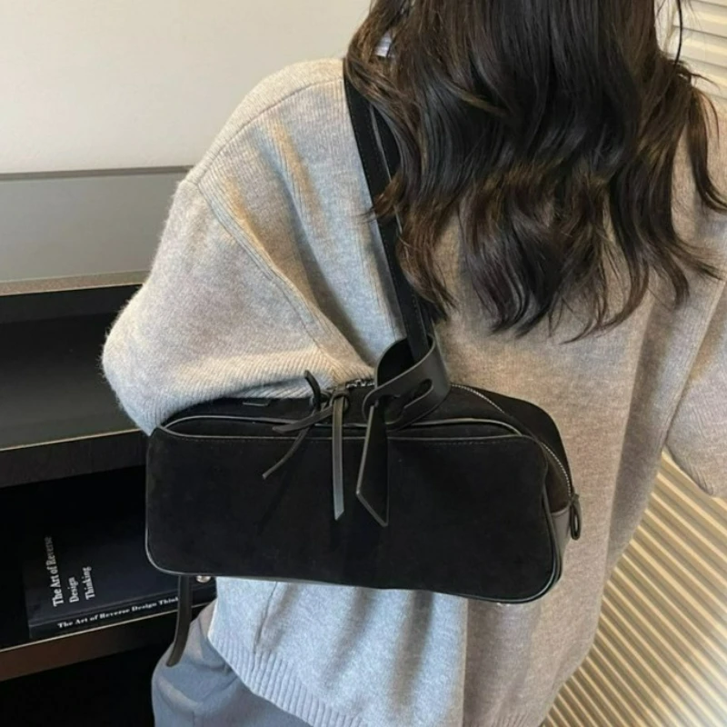 New Fashionable Matte Suede Handbag, Large Capacity, Versatile for Commuting, Single-shoulder Underarm Tote Bag, Baguette Bag
