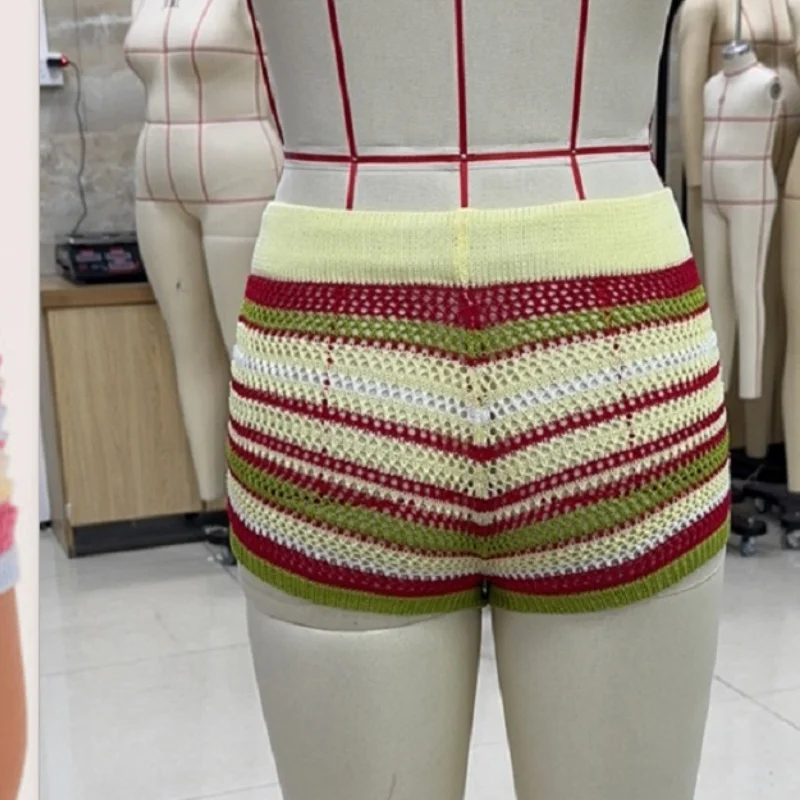 النساء منخفضة الارتفاع متماسكة السراويل Y2K خمر مخطط تمتد الكروشيه الجوف التدريجي ميركو السراويل الصيف الشاطئ السراويل الصغيرة