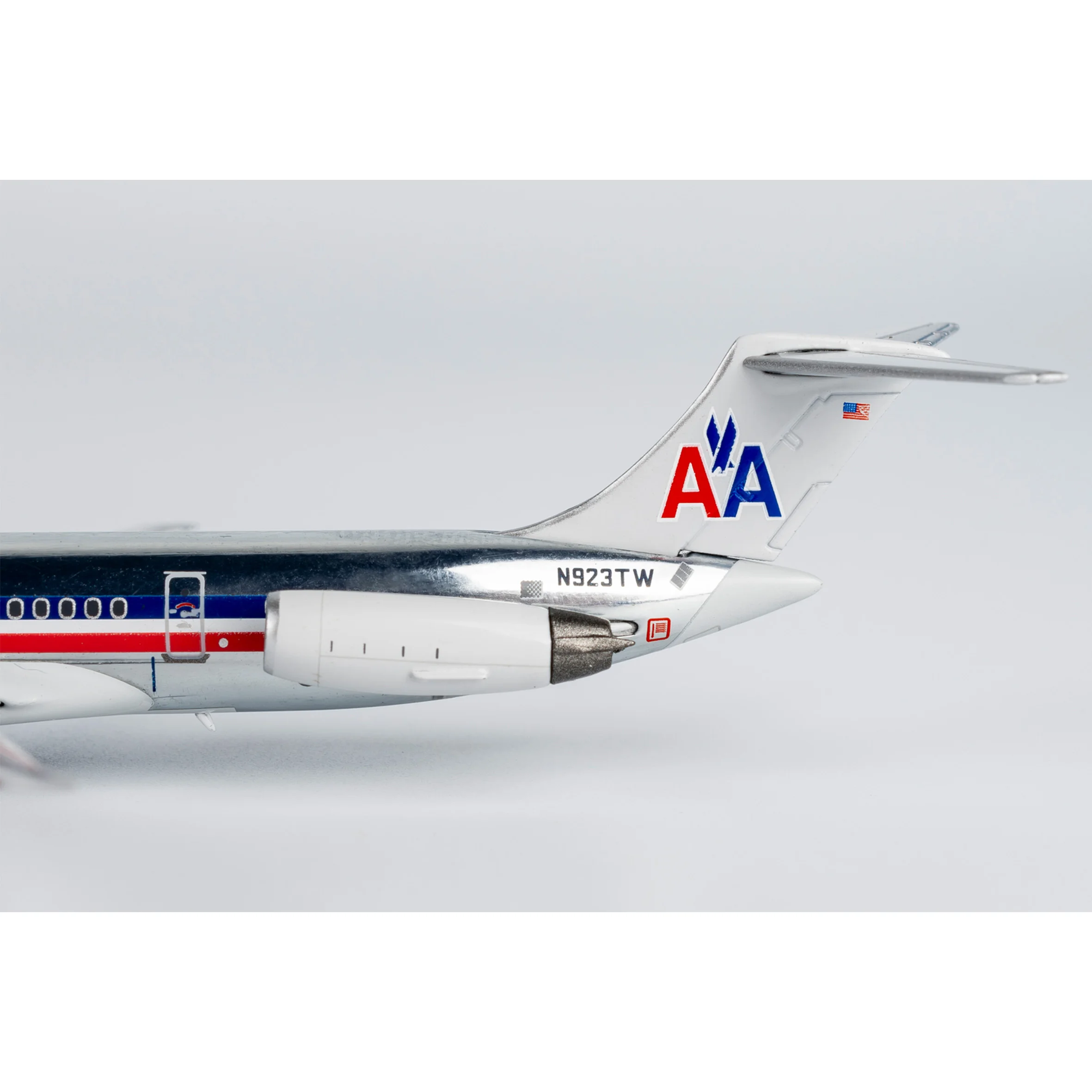 1: 400 NG 83006 US MD-82 نموذج طائرة N923TW سبيكة نموذج طائرة #5