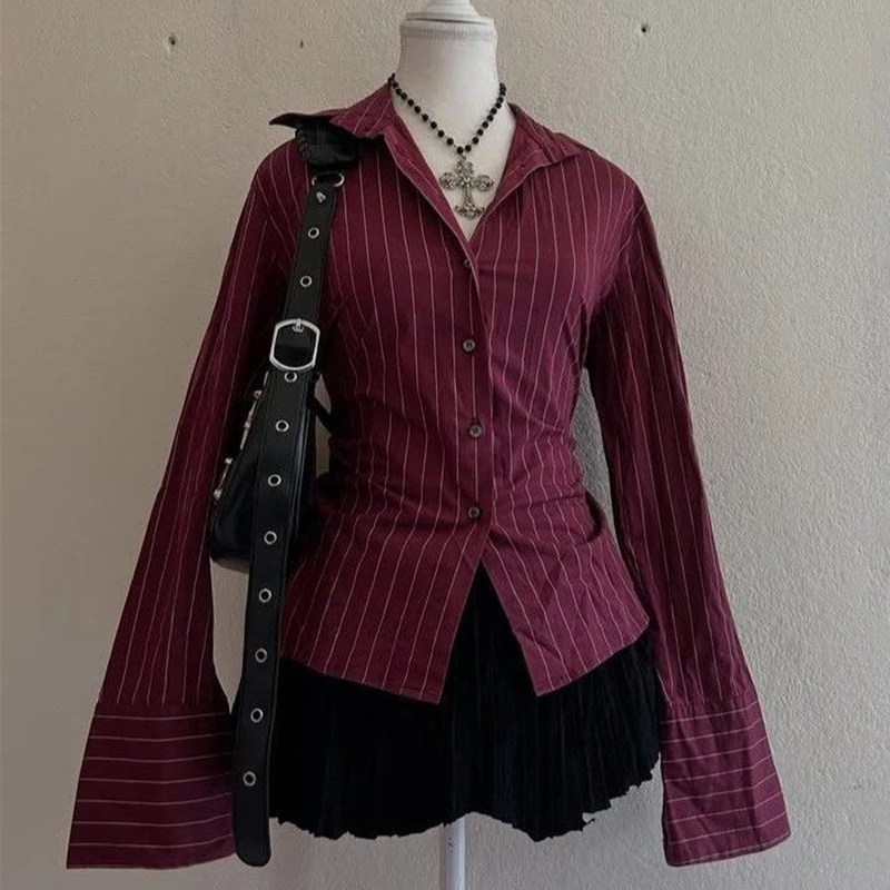 

Весенняя женская модная рубашка с V-образным вырезом, приталенная, на одной пуговице, универсальная, с длинным рукавом, сексуальный полосатый топ с длинным рукавом