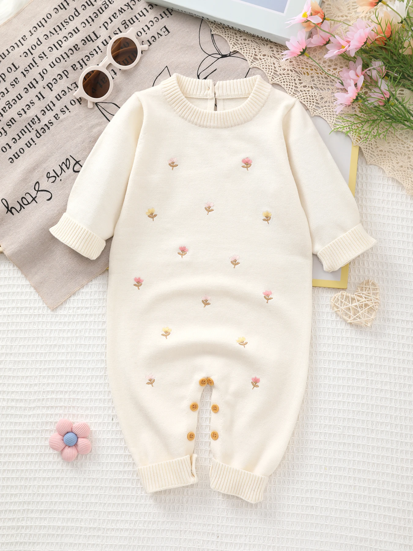 Baby Spring and Autumn Clothes, Newborn Onesies, Infant Long-Sleeved Floral Rompers, Male and Female Baby Butterfly Clothes