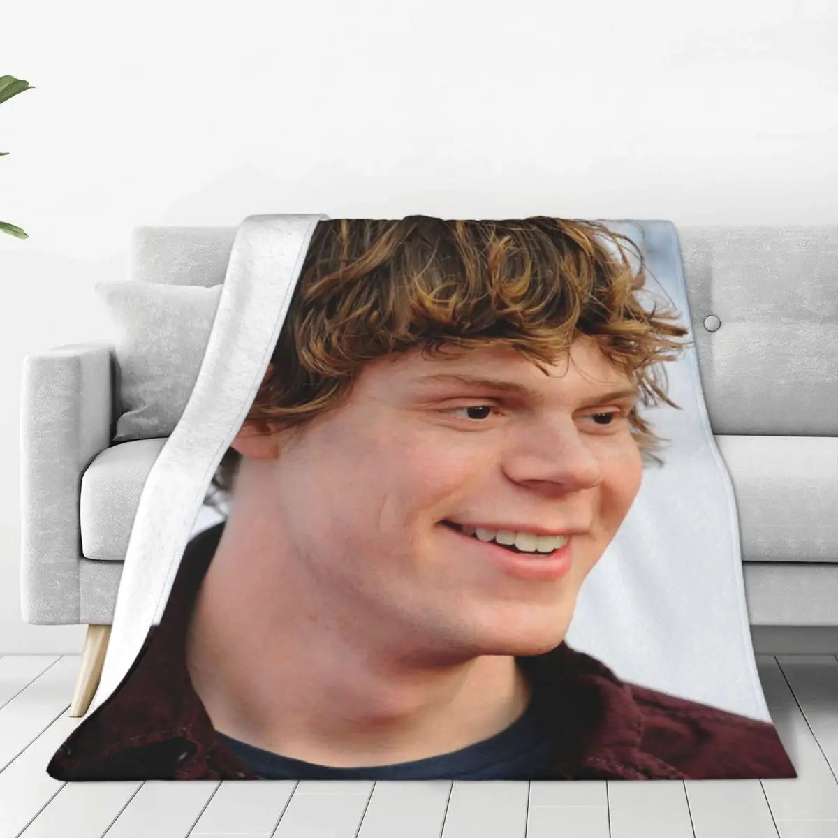 Evan Peters Flannel Throw Blanket Actor Blankets for Bedding Outdoor Soft Quilt