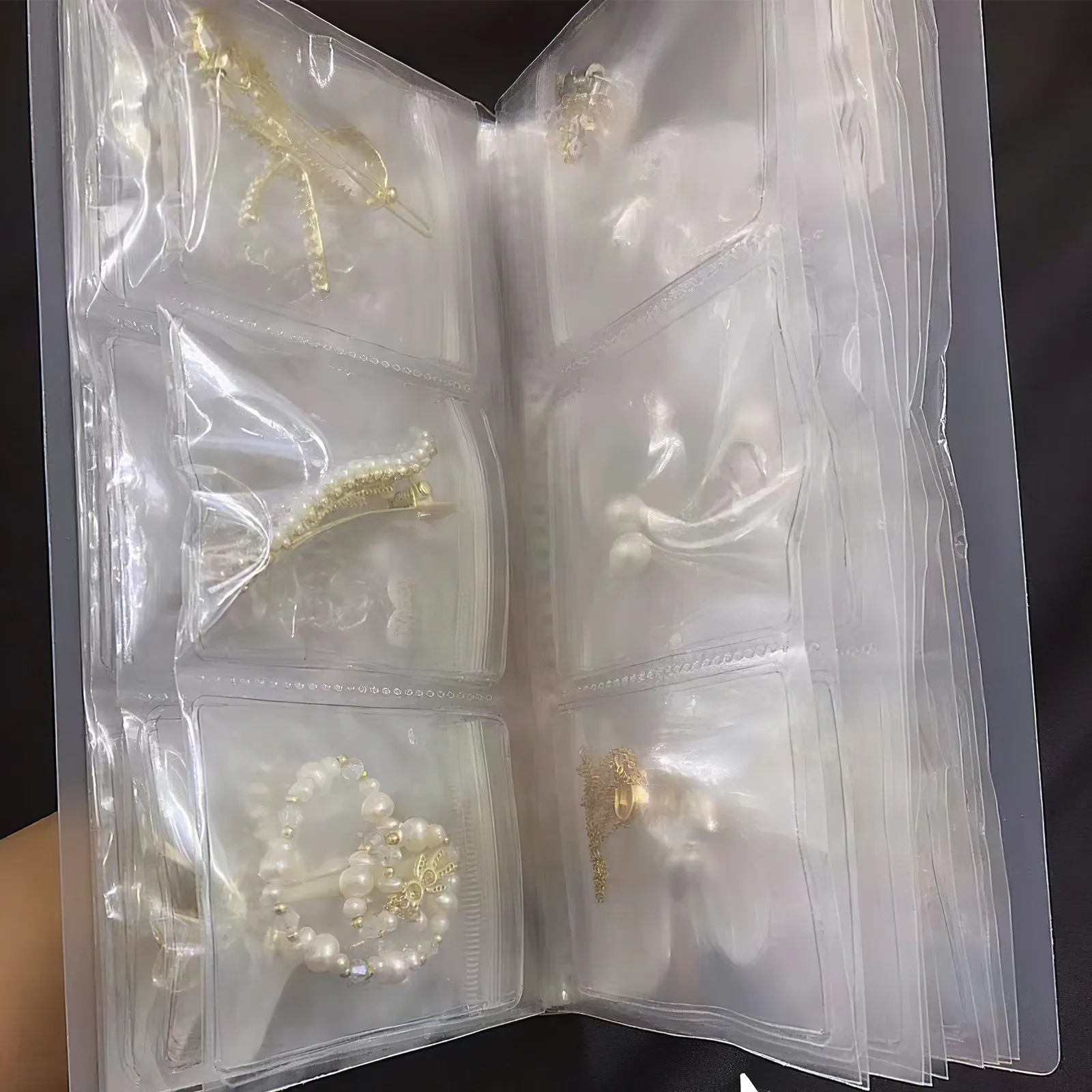 

Портативный прозрачный органайзер для украшений, альбом для хранения ювелирных изделий на 84 ячейки, дорожный футляр для серег и ожерелий