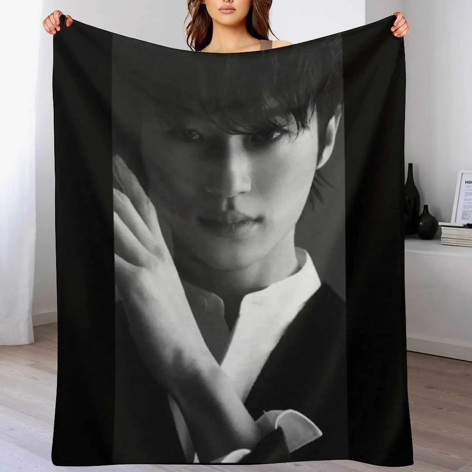 

Byeon Woo-Seok - Ver9 Throw Blanket Multi Use Warm Blanket for Living Room Bedroom