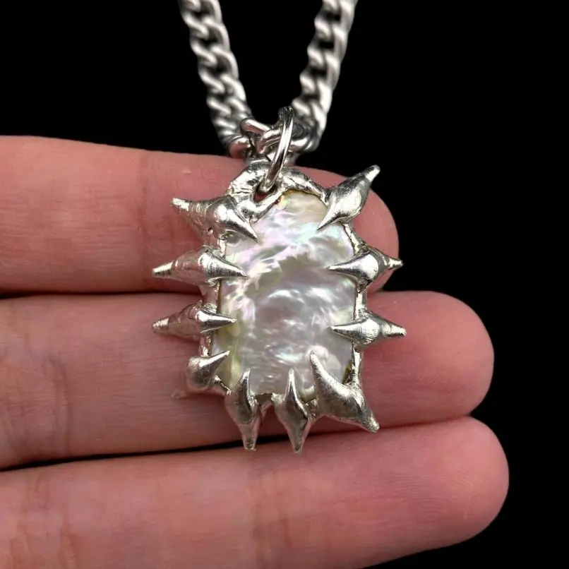 

y2k Spiky Pearl Necklace Handmade Tin Alloy Pearl Metal Necklace Pendant Jewelry Soldered Handmade Irregular Geometric Jewelry