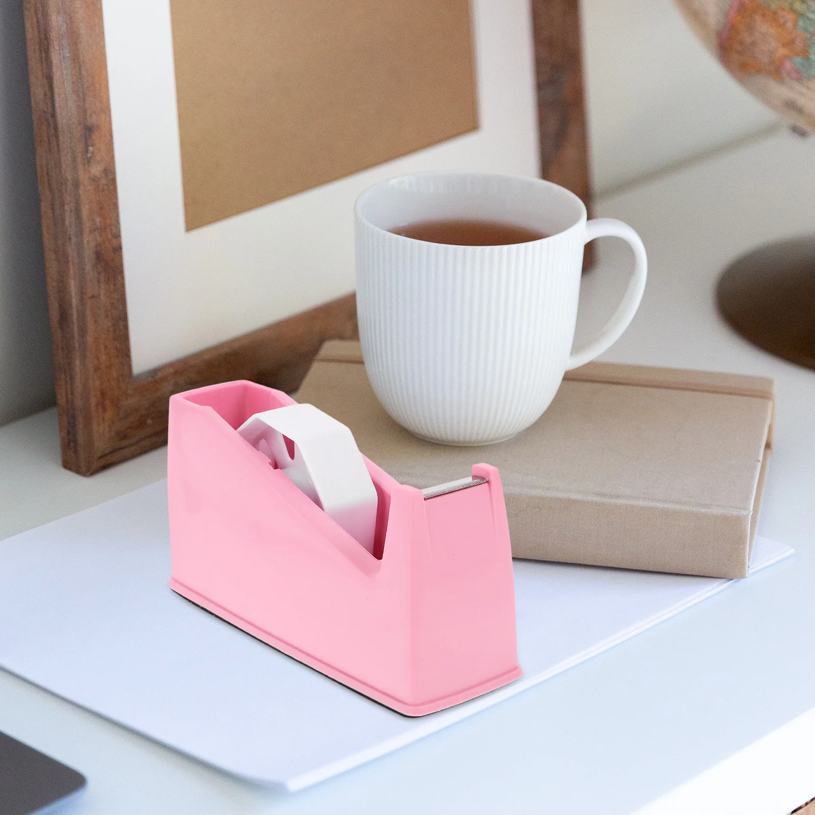 

Desktop Tape Dispenser Non-Slip Bottom Lightweight Design Easy to Carry Tape Cutter for Office Supplies Art Craft Projects