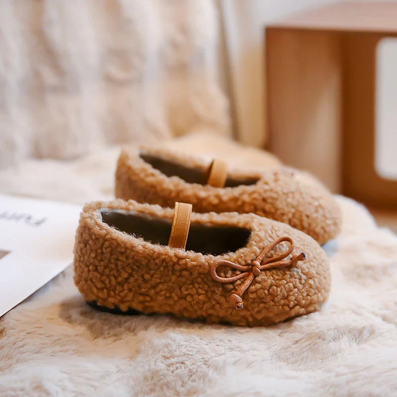 Warm Lambwool Shoes For Little Girls Furry Ballet Flats Baby Kids Winter Soft Plush Mary Janes With Bowknot & Elastic Band