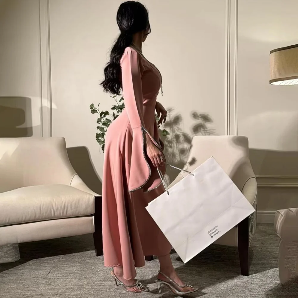 Aangepaste prachtige a-lijn ruches dames galajurk charmante lange mouwen vloerlengte feestjurk kralen dames avondjurk