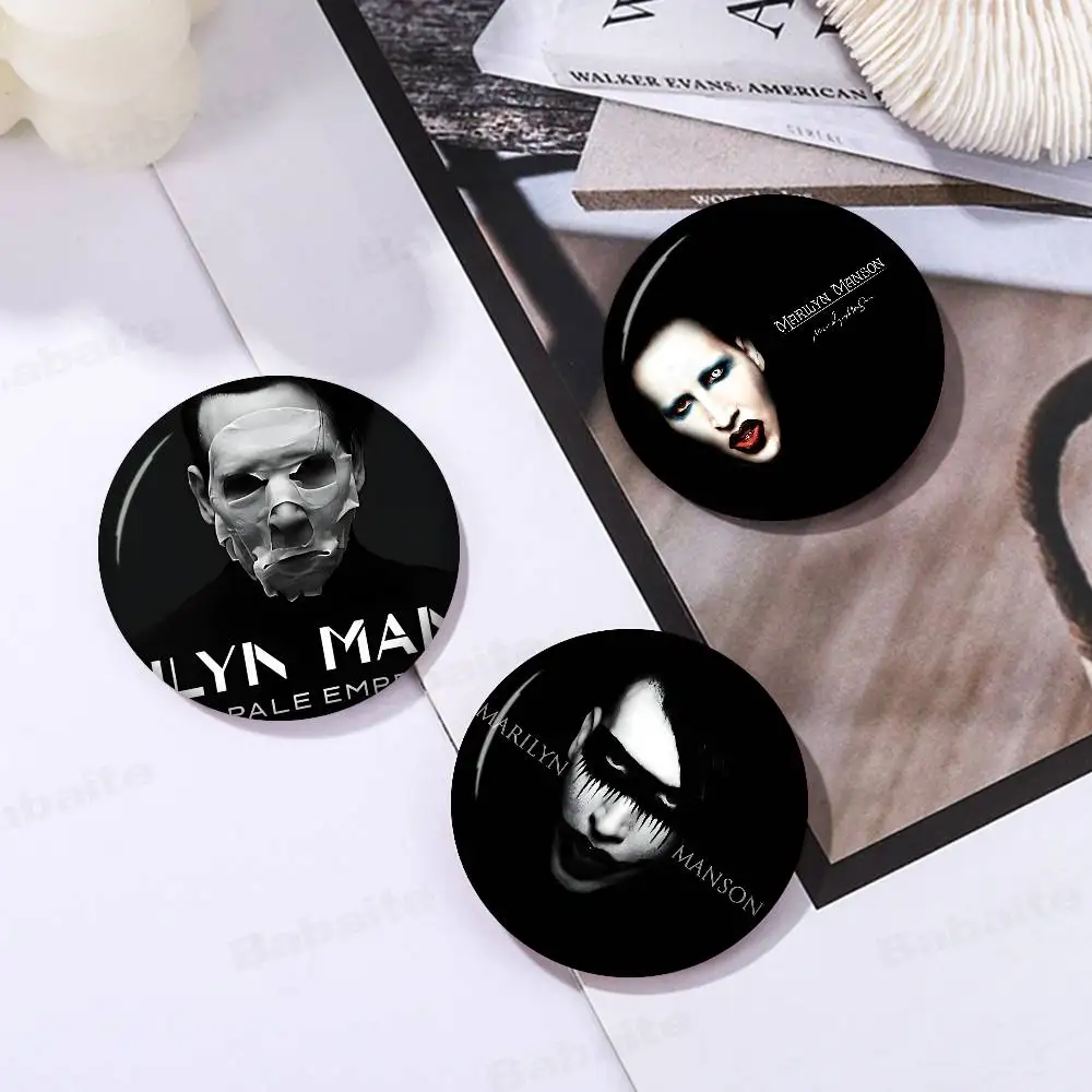 Rock Band M-Marilyn M-Manson Photo Brooches Creative Round Badge Gifts Pins 32/44/58mm