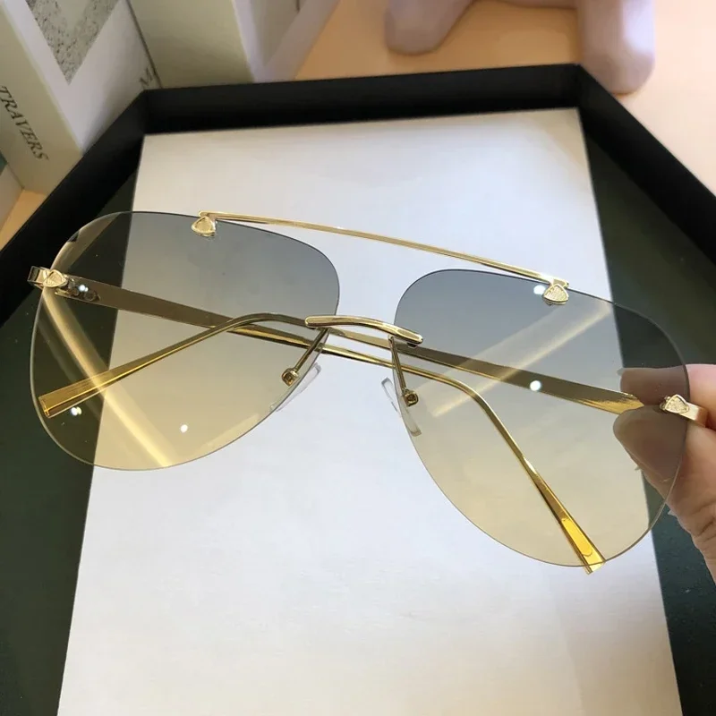 Vintage Rimless Alloy Aviation Pilot Sunglasses for Men Brand Gradient Sun Glasses Female Metal Oval Shades Black Brown