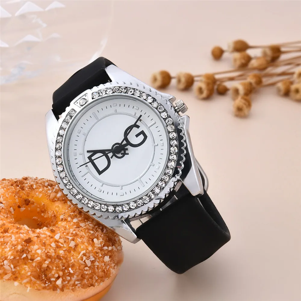 Luxury Brand DQG Women\'s Watch Leather Strap Rhinestone Inlay Dial Fashion Sport Quartz Watch for Women Gift Clock 2023