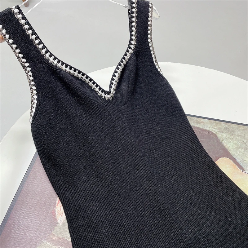 New 2024 Women High Quality Knit Sleeveless Long Dress, V-Neck, Slim Fit, High Street Chic Stunning Fashion Design, Sweet Girl M