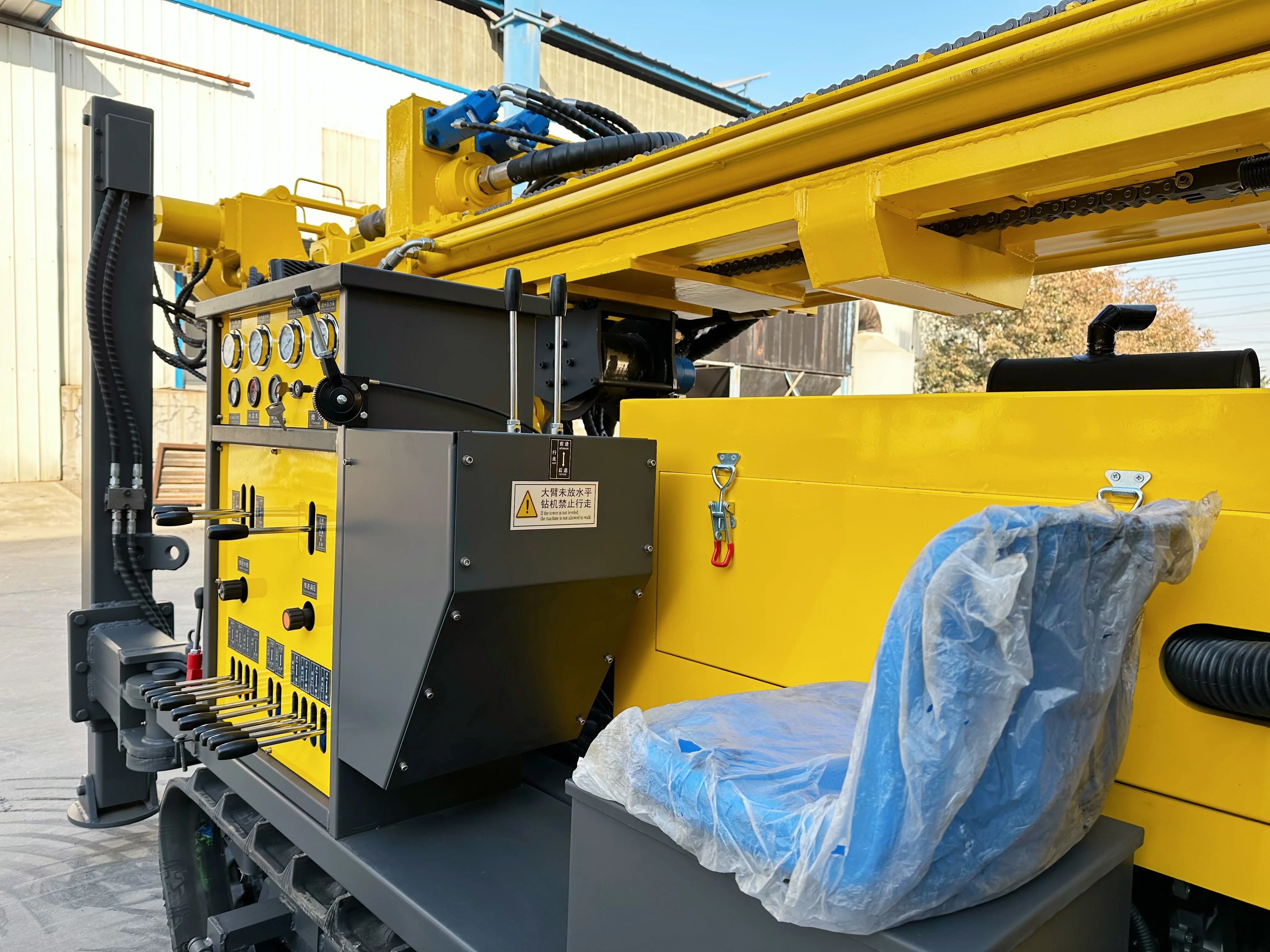 다목적 맞춤형 유압 크롤러 시추 장비 200m 깊이의 수중 우물 적용