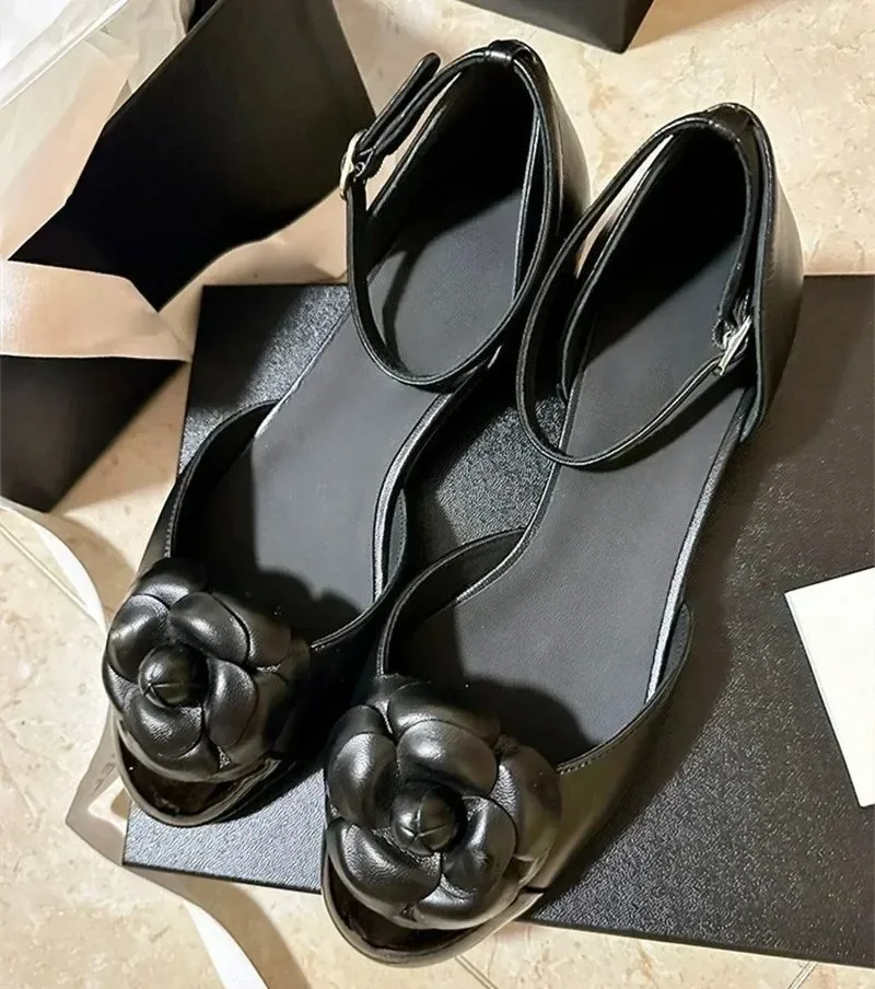 Flower Brand Design Flat Sandals Women Round Toe Hollow Ankle Buckle Color Blocking Fashion Low Heel Dress Mary Jane Shoes Women