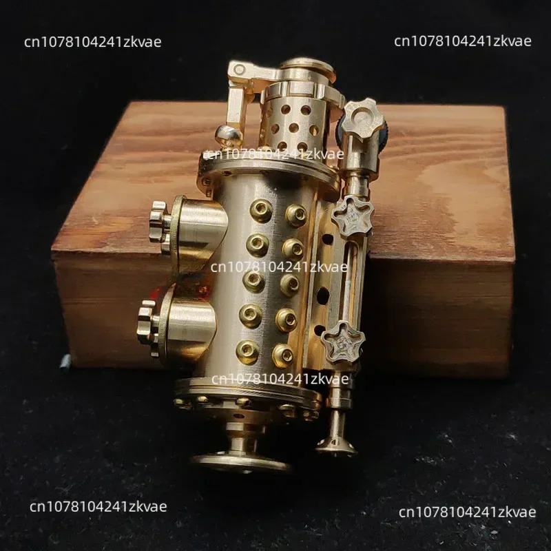 Pure copper manual steam engine model lighter, spaceship type pure brass kerosene lighter, antique lighter