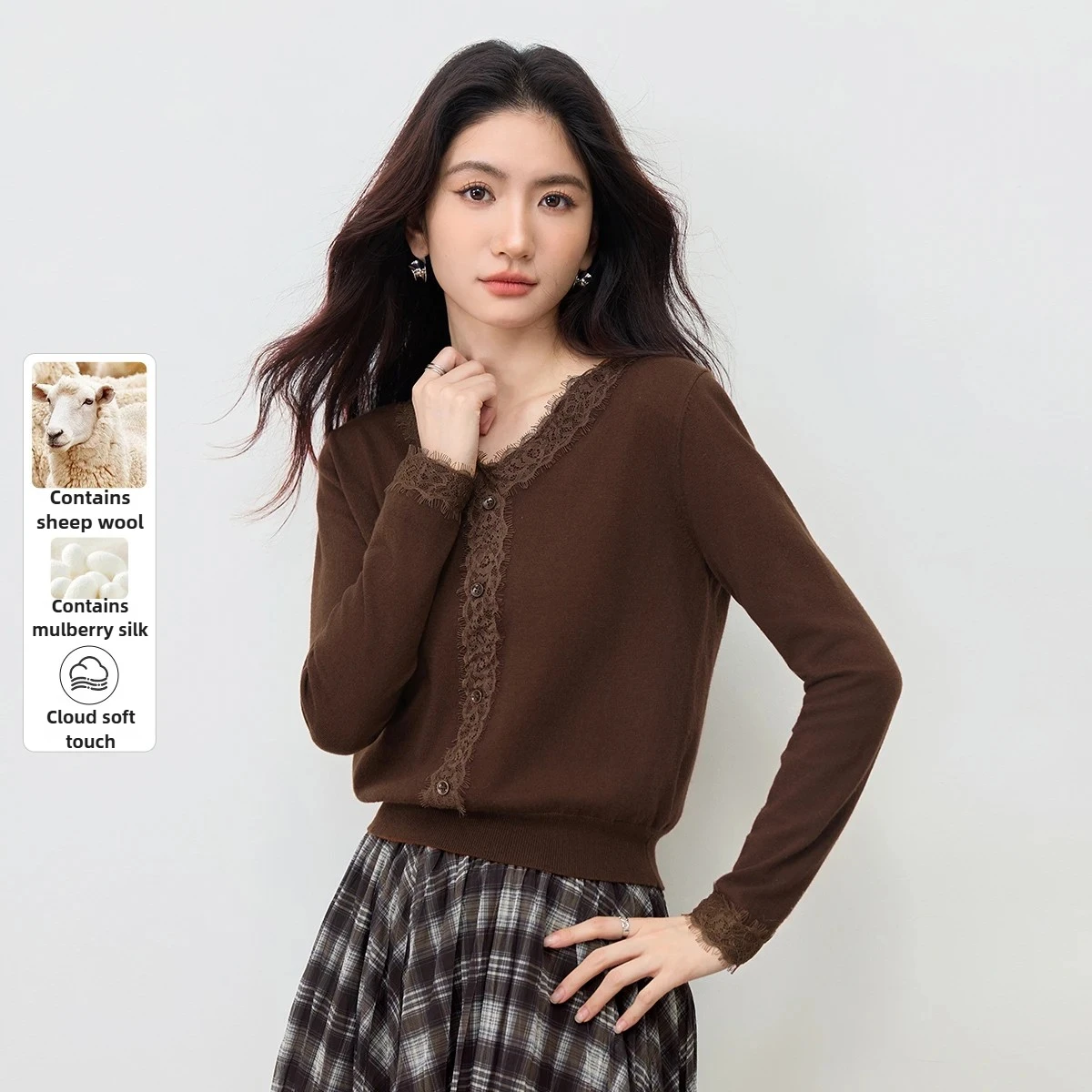 SENTUBILA Casual Spitze V-ausschnitt Pullover frauen 2025, Herbst Micro-elastische Gestrickte Pullover Einfache Langarm Tops W53EG4170