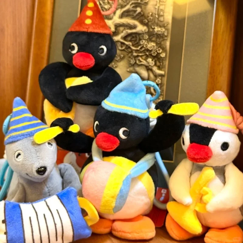 Nouveau véritable Pingu pingouin neige bande série peluche jouet Kawaii sac à dos charme suspendu poupée beaux amis bande ornement cadeaux mignons