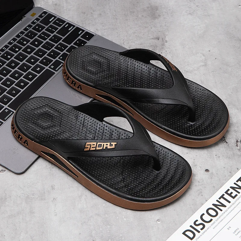 Summer New Men's Slippers Anti slip Outdoor Beach Shoes 2023 PVC Material Comfortable Soft Home Shoes Slippers Men's Sandals