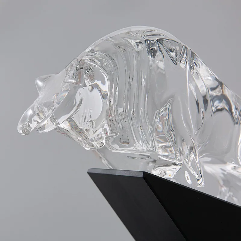 Decorative Objects: Wall Street Bull Office Decoration, Decorative Crafts, Opening Gifts, Crystal White Crystal
