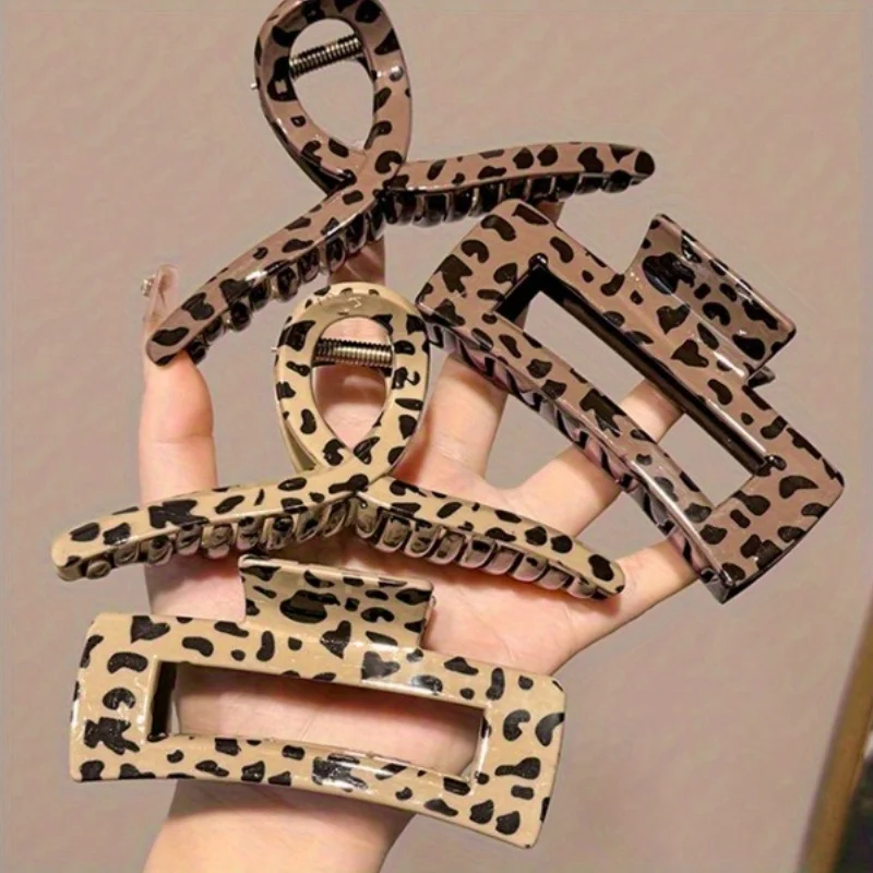 

1pc khaki leopard print plastic hair clip, fashionable and multifunctional high-end minimalist hair accessory
