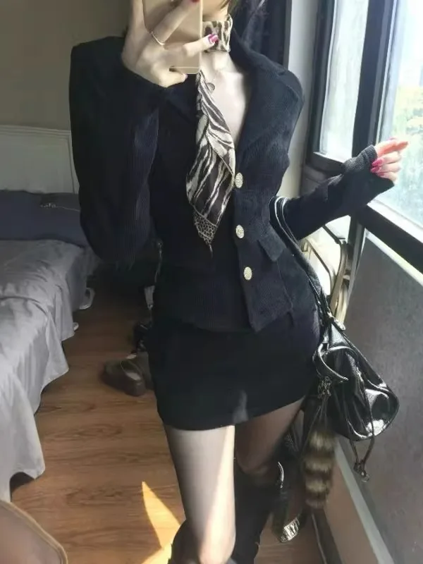 

Unique Korean Style Work Commute Outfit Set Short Skirt And Two Piece Set Comfortable Cotton V Neck Button Closure